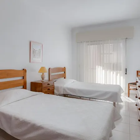 Apartamento Avenida - A030 * Lagos